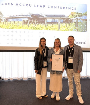 Amy receiving awrd.png