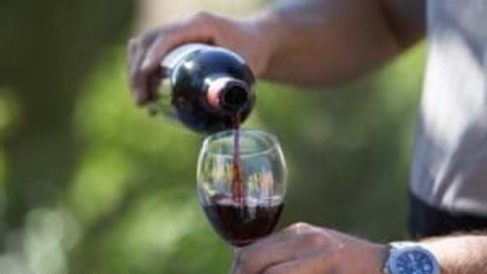 APEC-vows-to-tackle-Asia-Pacific-wine-trade-red-tape.jpg